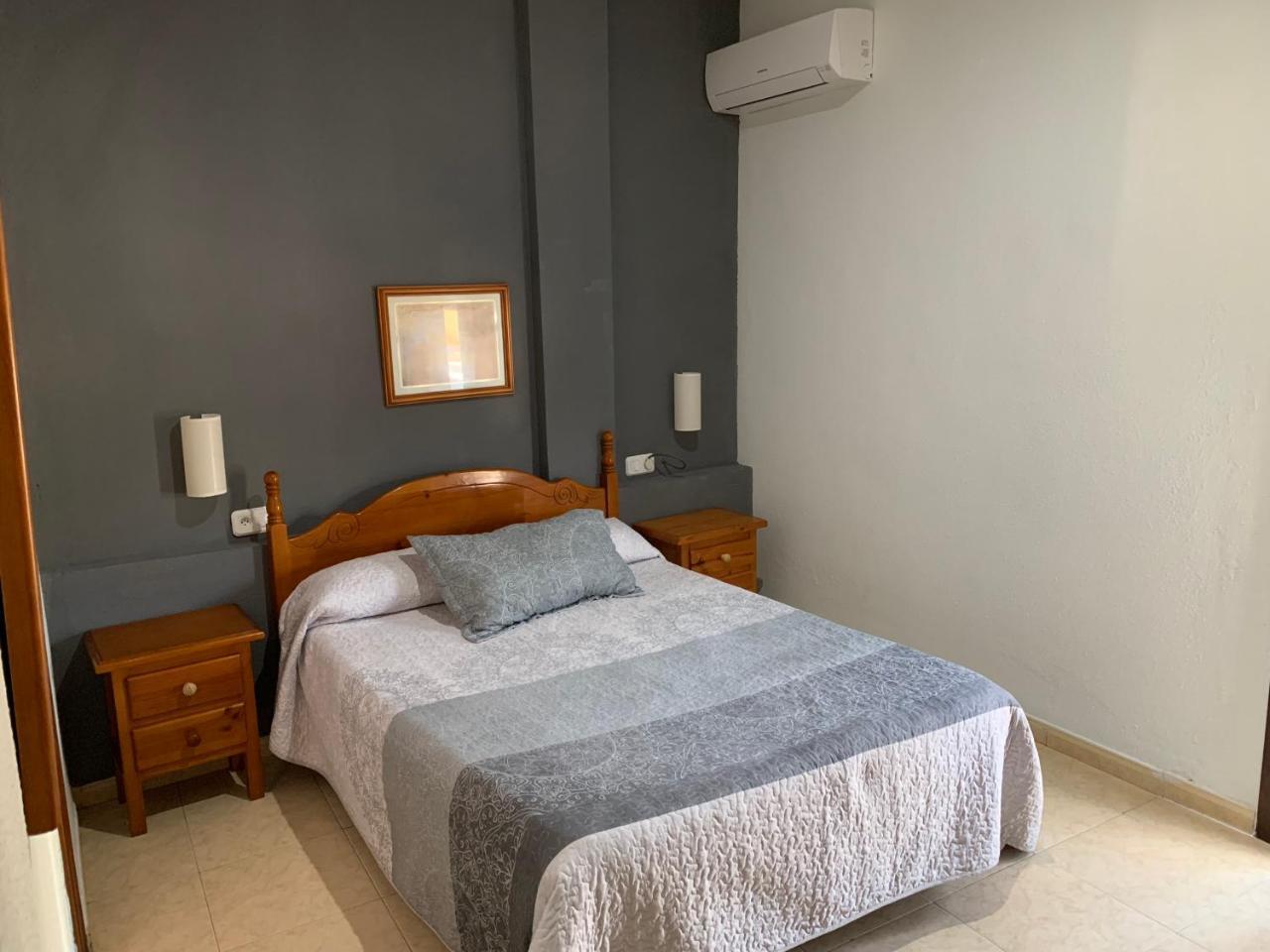 Single Room,729987721:JPEG